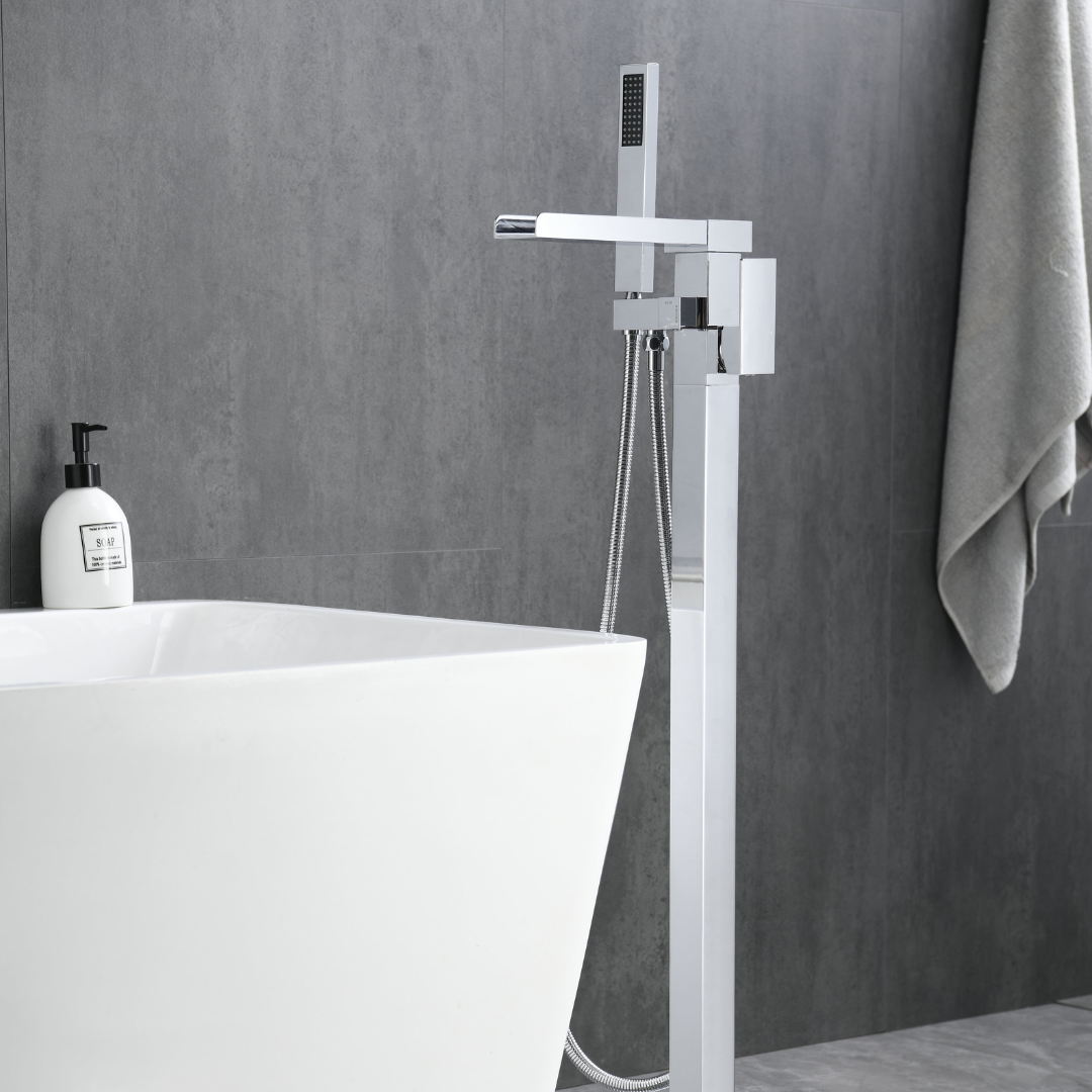 Vrijstaande Badkraan Lisandro – Watervaluitloop – Chrome