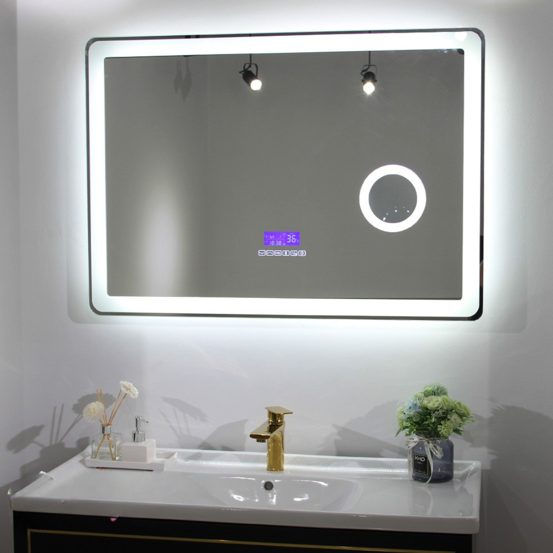 Maatwerk LED Badkamerspiegel Lori – Bluetooth & Speakers – Digitale klok – Vergrotingsspiegel – Anti-condens verwarming
