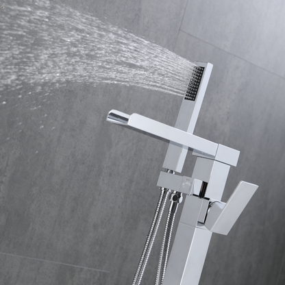 Vrijstaande Badkraan Lisandro – Watervaluitloop – Chrome