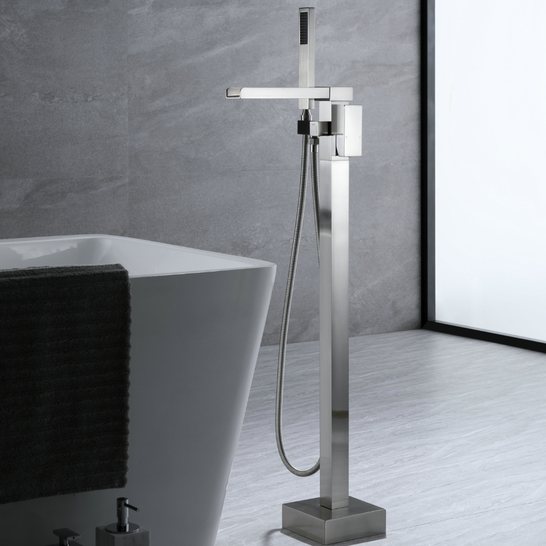 Vrijstaande Badkraan Lisandro – Watervaluitloop – Brushed nickel