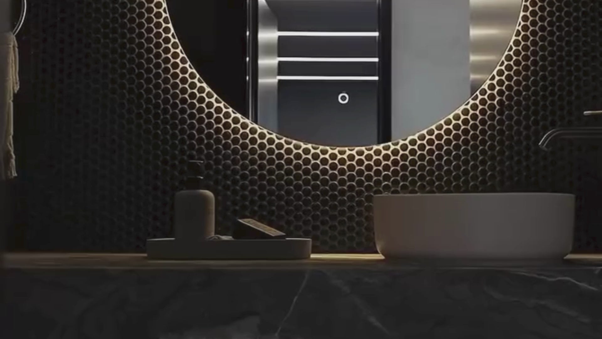 Carica il video: 